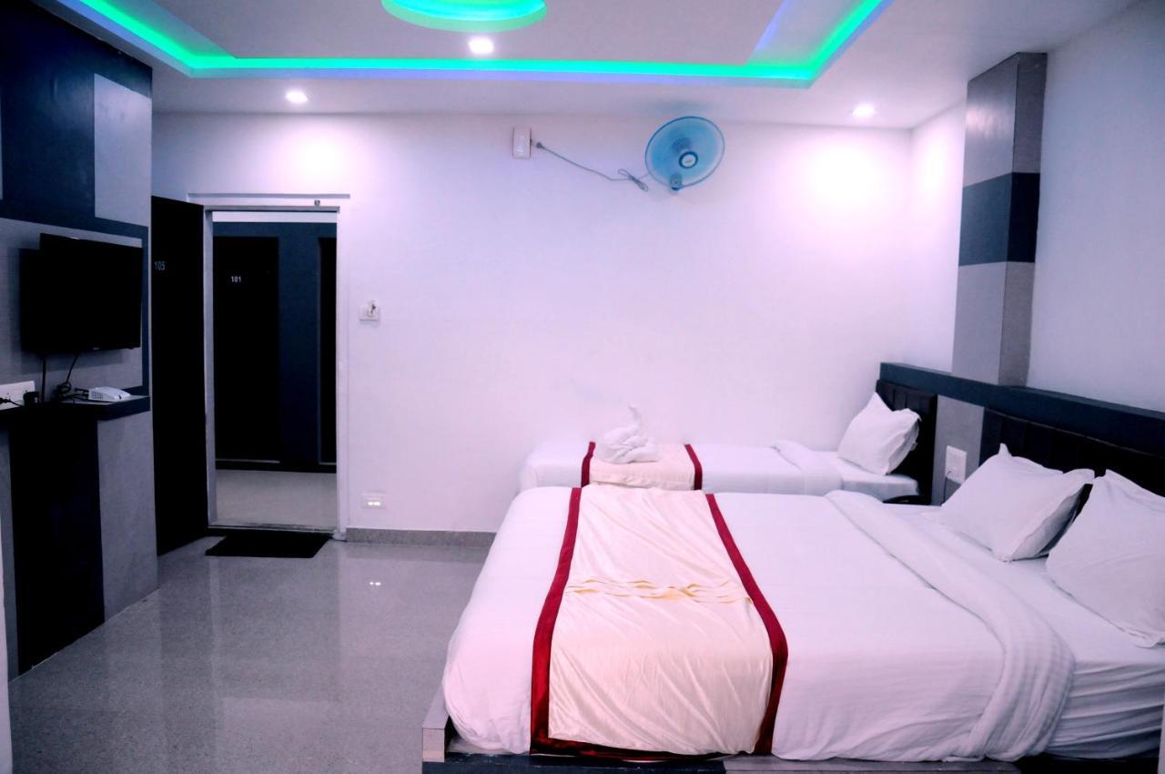 Hotel Shawrya The Grand ماديكيري المظهر الخارجي الصورة