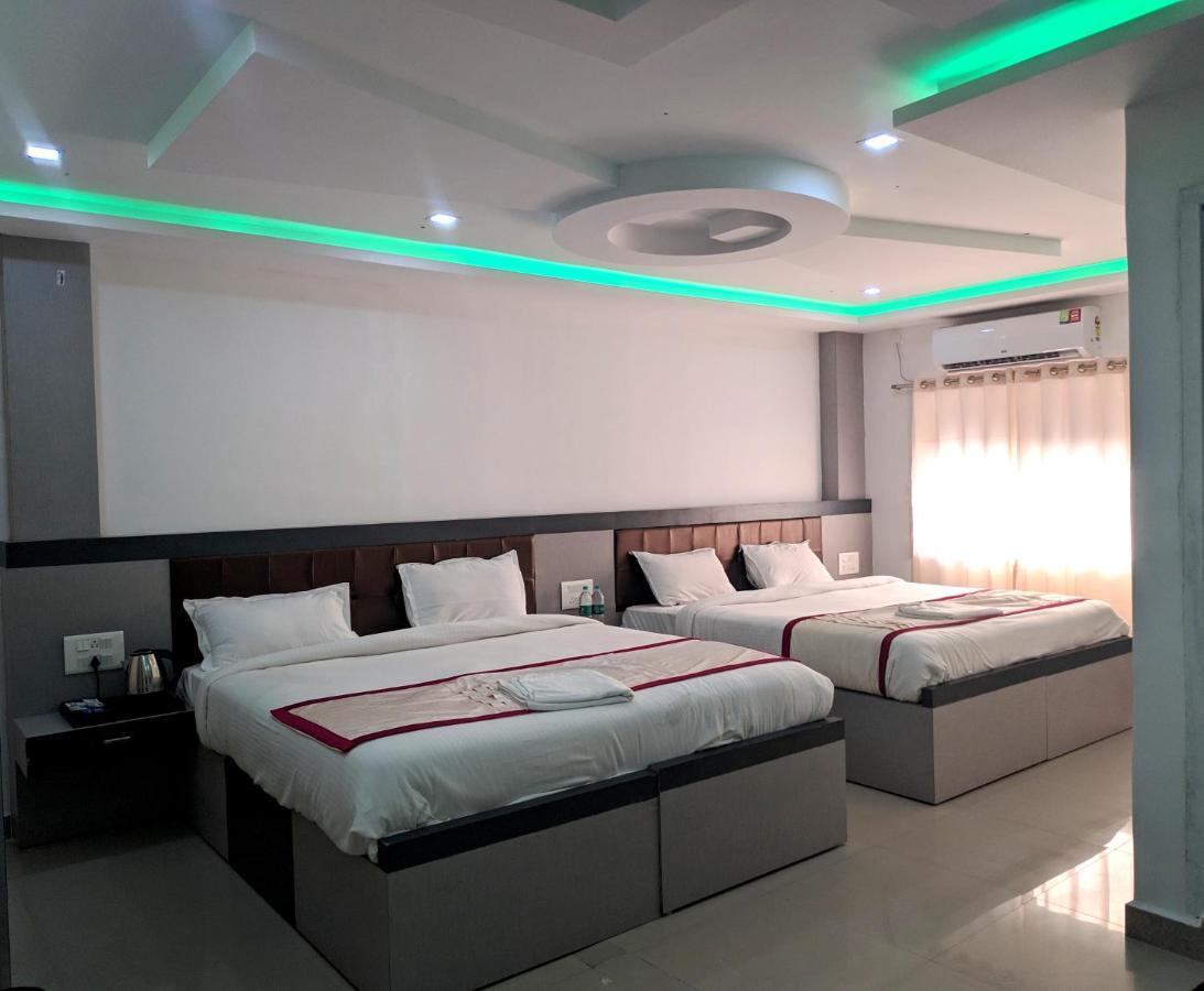 Hotel Shawrya The Grand ماديكيري المظهر الخارجي الصورة