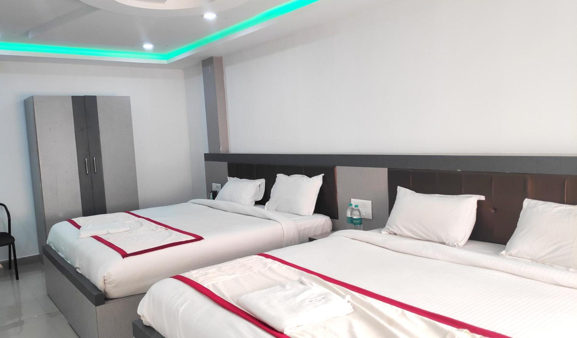 Hotel Shawrya The Grand ماديكيري المظهر الخارجي الصورة